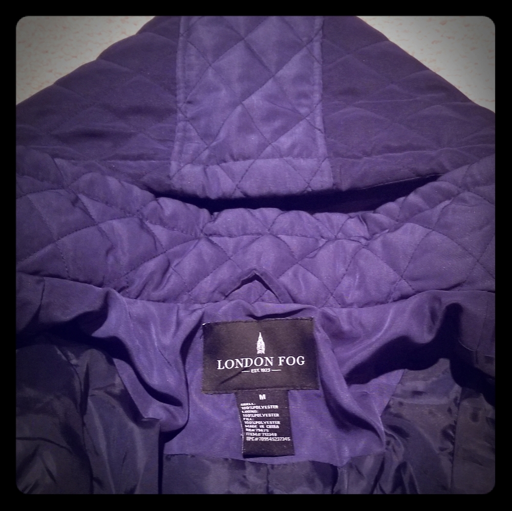 London Fog Navy blue quilted and lined coat